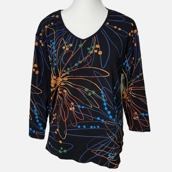 Jess & Jane Tops - Jess & Jane - Freedom, 3/4 Sleeve, V-Neck,‎ Rhinestone Accents Cotton Print Top